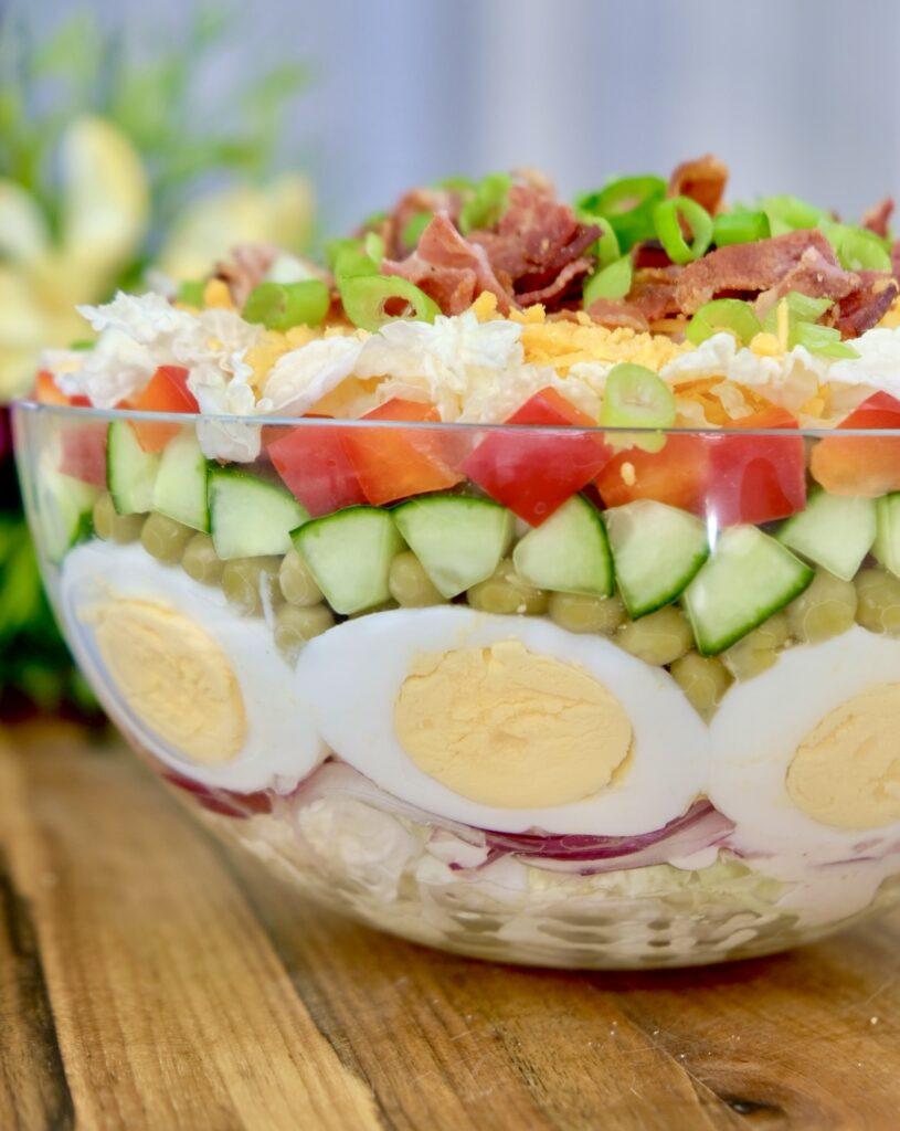 sałatka z jajkiem na Wielkanoc