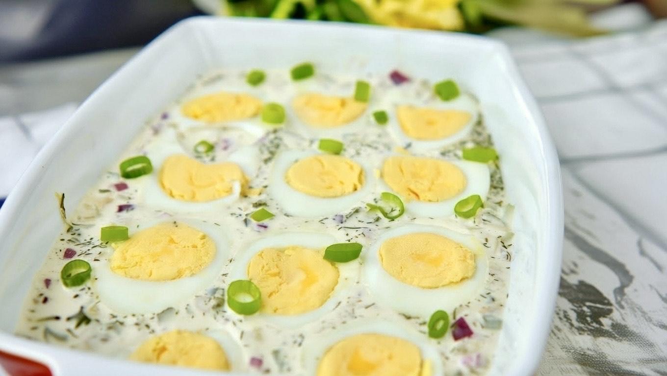 jajka w sosie tatarskim